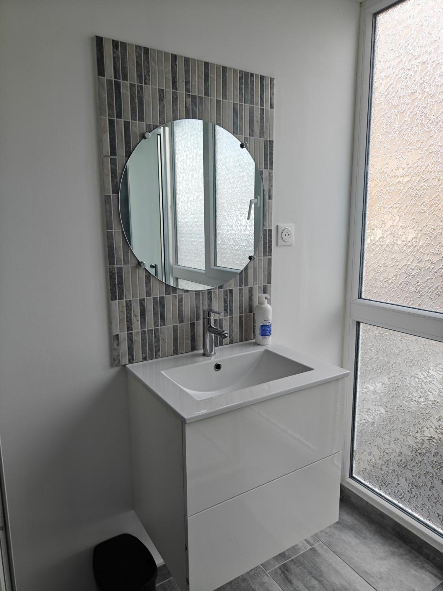Suite 2 Lits Auberge Du Manala Hotel 24 24 Proche Basel Saint-Louis  Exterior photo